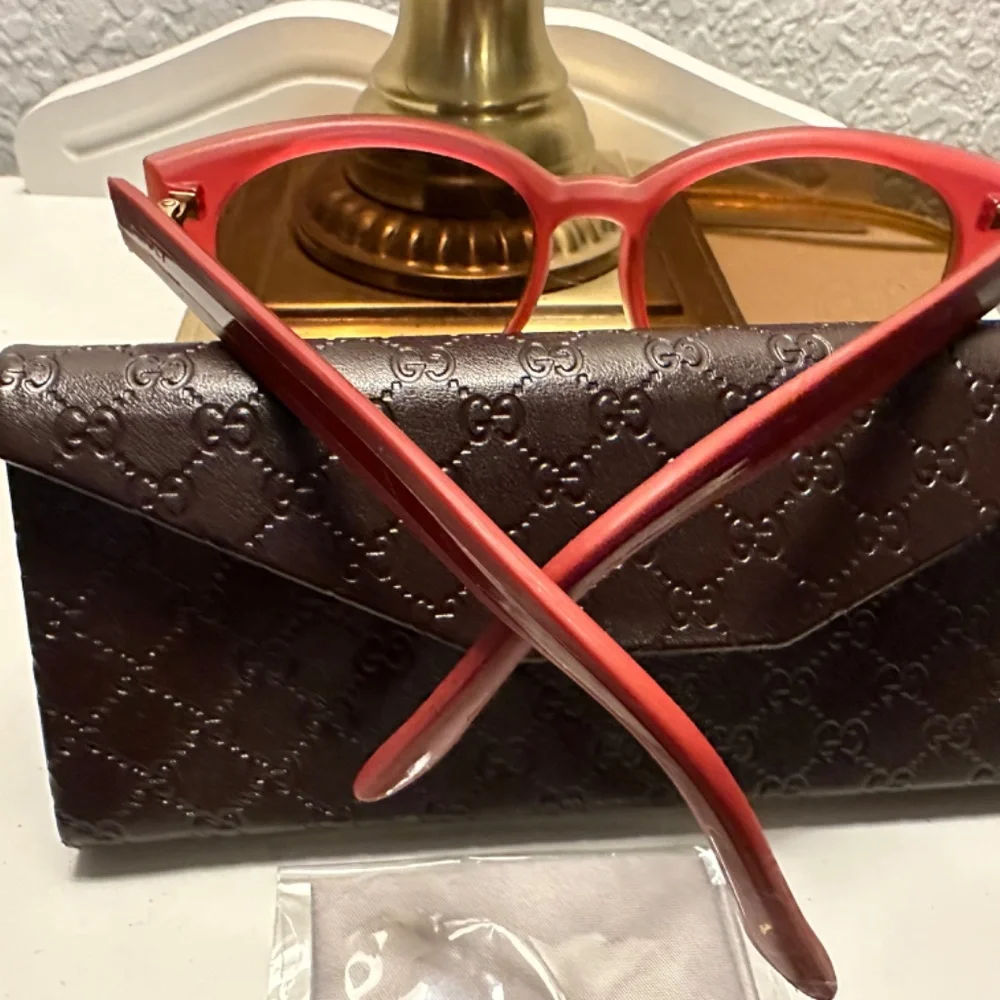 Gucci glasses - Picture 3 of 5